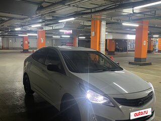 2016 Hyundai Solaris I Рестайлинг, белый, 680000 рублей, вид 3