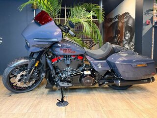 2026 Harley-Davidson CVO Street Glide, серый, 6500000 рублей, вид 2