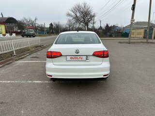2015 Volkswagen Jetta VI Рестайлинг, белый, 925000 рублей, вид 3