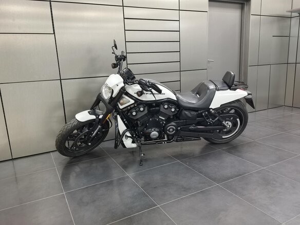 2016 Harley-Davidson V-Rod, белый, 1680000 рублей - вид 10