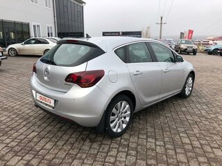 2010 Opel Astra J, серебристый, 840000 рублей, вид 4