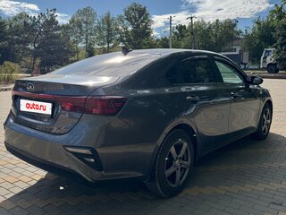 2020 Kia Cerato IV, серый, 2100000 рублей, вид 5