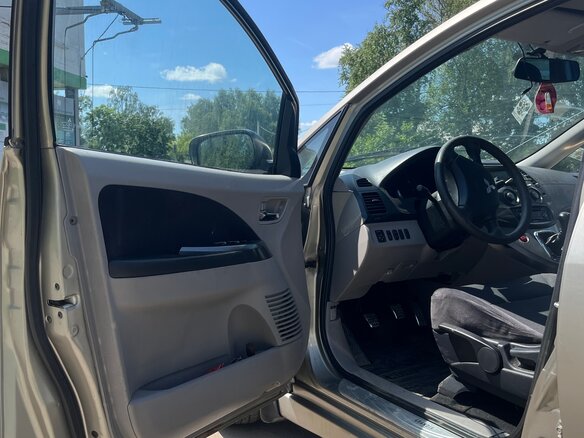 2006 Mitsubishi Grandis I, серебристый, 580000 рублей - вид 14