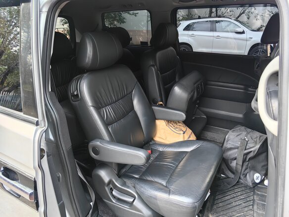 2012 Honda Elysion I Рестайлинг, серебристый, 2300000 рублей - вид 19