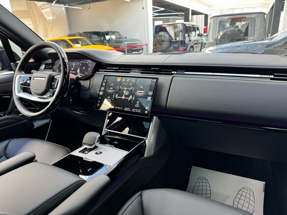 2026 Land Rover Range Rover P400 MHEV V, чёрный - вид 29