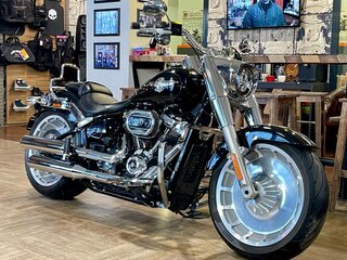 2021 Harley-Davidson Fat Boy, чёрный, 2200000 рублей, вид 2