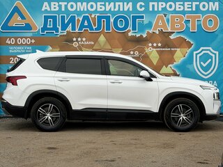 2021 Hyundai Santa Fe IV Рестайлинг, белый, 3320000 рублей, вид 4