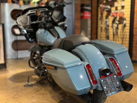 2024 Harley-Davidson Road Glide Special, голубой, 3600000 рублей, вид 4
