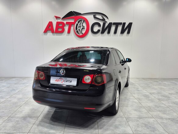 2010 Volkswagen Jetta V, чёрный, 699000 рублей - вид 7