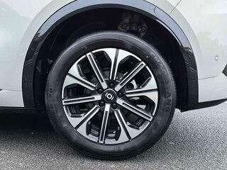 2026 Changan Qiyuan Q05 51.9 kWh II, серебристый, 2280000 рублей, вид 5