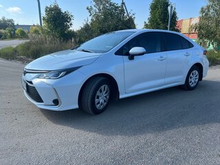 2022 Toyota Corolla XII (E210), белый, 1900000 рублей, вид 1
