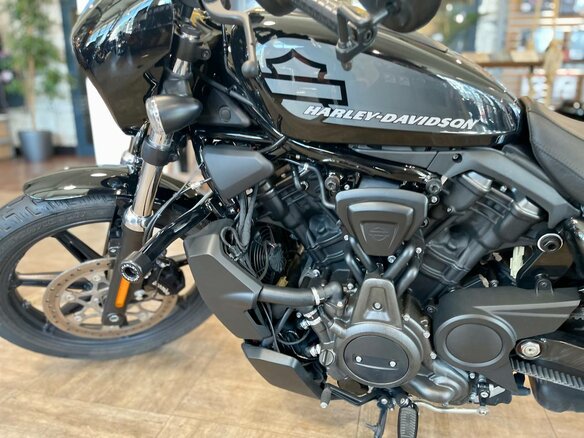 2022 Harley-Davidson Nightster, чёрный, 1250000 рублей - вид 12