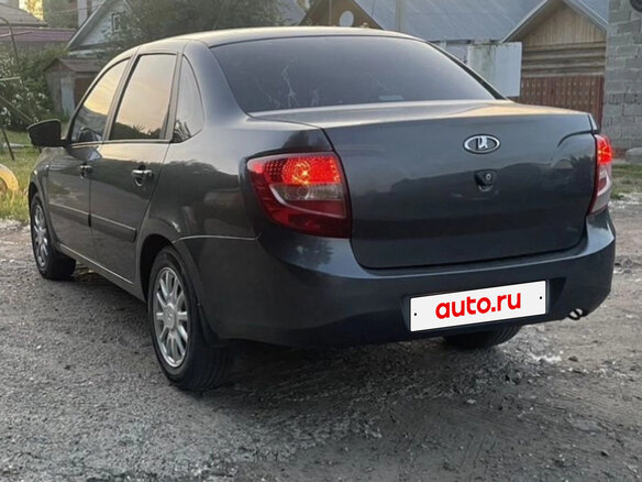 2018 Lada (ВАЗ) Granta I, серебристый, 600000 рублей - вид 2