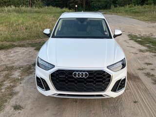 2021 Audi Q5 45 TFSI II (FY) Рестайлинг, белый, 3900000 рублей, вид 3