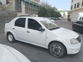 2015 Renault Logan I Рестайлинг, белый, 320000 рублей - вид 1