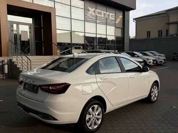 2026 Lada (ВАЗ) Vesta I Рестайлинг (NG), белый, 1855000 рублей - вид 4
