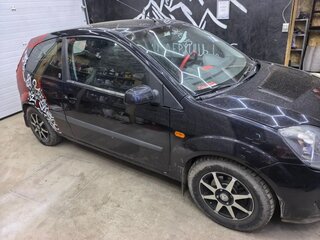 2006 Ford Fiesta Mk5, чёрный, 260000 рублей, вид 4