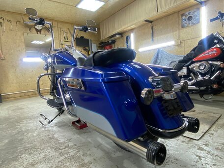 2010 Harley-Davidson Road King, синий, 1030000 рублей, вид 5