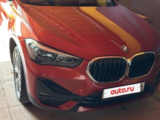 2020 BMW X1 18d xDrive II (F48) Рестайлинг, красный, 3700000 рублей, вид 3