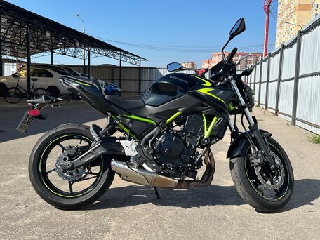 2022 Kawasaki Z 650, чёрный, 950000 рублей, вид 3
