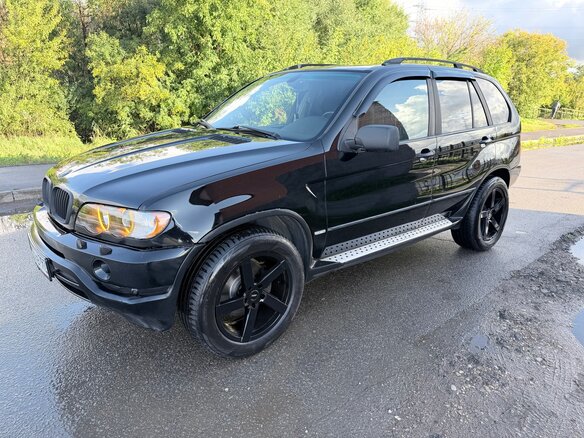 2001 BMW X5 3.0i I (E53), чёрный - вид 2