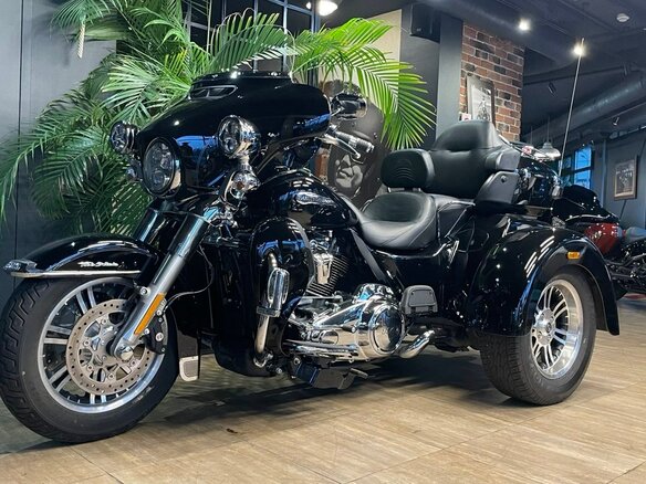 2020 Harley-Davidson Tri Glide, чёрный - вид 4