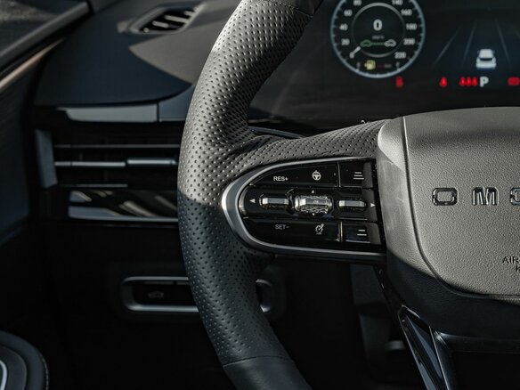 2023 Omoda C5 I, синий, 1800000 рублей - вид 16