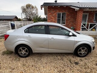 2013 Chevrolet Aveo II, серебристый, 630000 рублей, вид 5