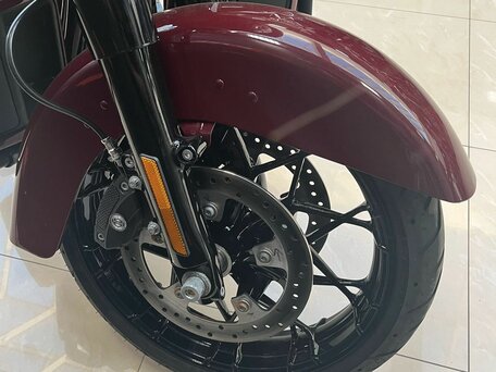 2020 Harley-Davidson Street Glide, красный, 1800000 рублей, вид 4