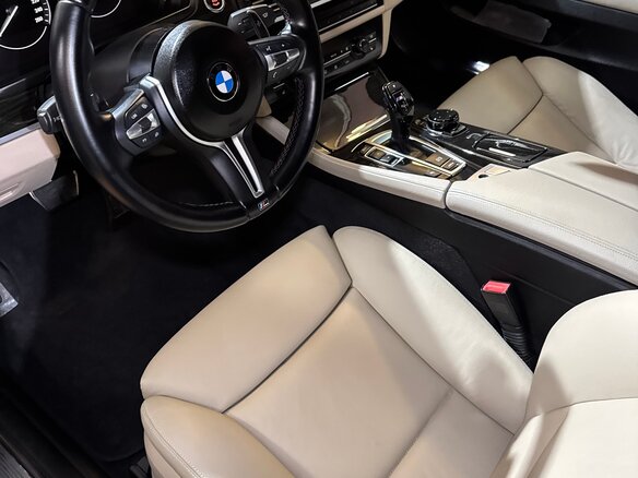 2010 BMW 5 серии 525d VI (F10/F11/F07), чёрный, 1800000 рублей - вид 12