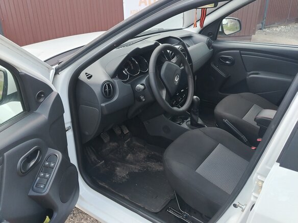 2024 Lada (ВАЗ) Largus I Рестайлинг, белый, 1340000 рублей - вид 3
