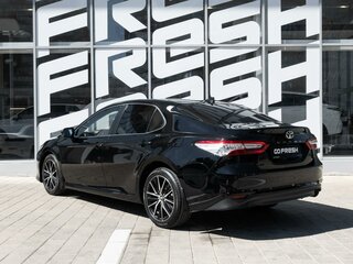 2021 Toyota Camry VIII (XV70) Рестайлинг, чёрный, 2750000 рублей, вид 2