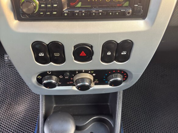 2010 Renault Logan I Рестайлинг, синий - вид 15