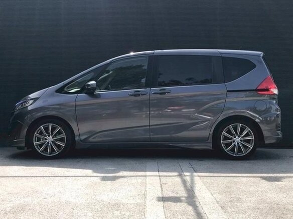 2017 Honda Freed II, серый, 1220000 рублей - вид 7