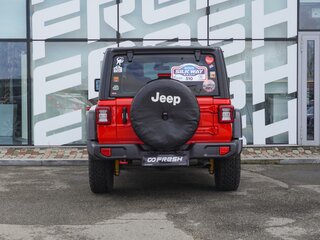 2020 Jeep Wrangler IV (JL), красный, 3935000 рублей, вид 4