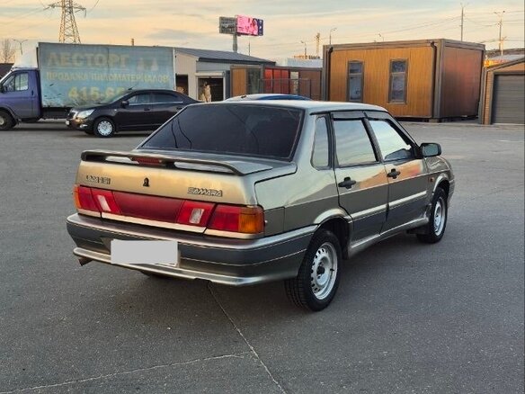 2002 Lada (ВАЗ) 2115, бежевый, 160000 рублей - вид 3