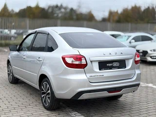 2024 Lada (ВАЗ) Granta I Рестайлинг, серый, 945800 рублей, вид 4