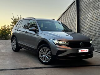 2021 Volkswagen Tiguan II Рестайлинг, серый, 3690000 рублей, вид 2