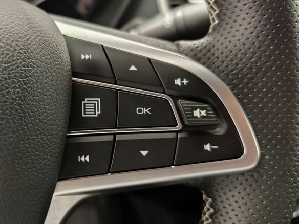 2023 Lada (ВАЗ) Vesta I Рестайлинг (NG), белый, 1299000 рублей - вид 10