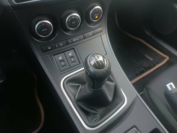 2012 Mazda 3 II (BL) Рестайлинг, белый, 750000 рублей - вид 14