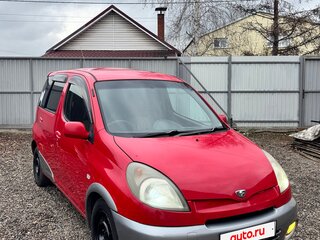 2000 Toyota FunCargo, красный, 550000 рублей, вид 3