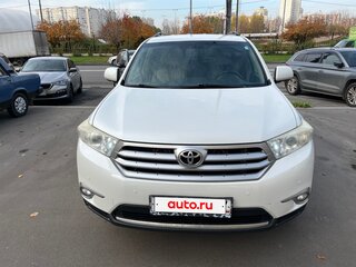 2011 Toyota Highlander II (XU40) Рестайлинг, белый, 1700000 рублей, вид 1