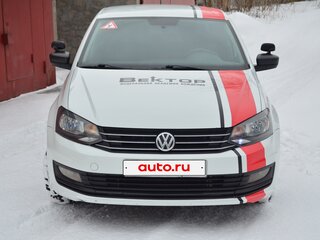 2018 Volkswagen Polo V Рестайлинг, белый, 650000 рублей, вид 3