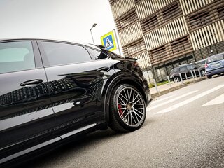 2021 Porsche Cayenne Coupé III, чёрный, 8900000 рублей, вид 2