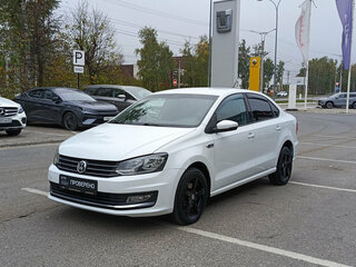 2018 Volkswagen Polo V Рестайлинг, белый, 797000 рублей, вид 1