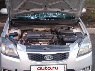 2009 Kia Rio II Рестайлинг, серебристый, 500000 рублей, вид 3