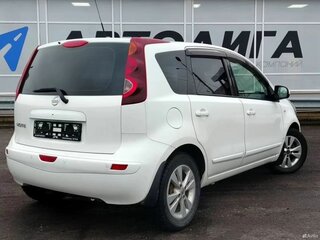 2012 Nissan Note I Рестайлинг, белый, 889000 рублей, вид 3