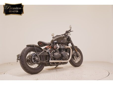 2024 Triumph Bonneville Bobber, чёрный, 1600000 рублей, вид 5