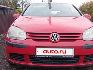 2005 Volkswagen Golf V, красный, 500000 рублей, вид 2
