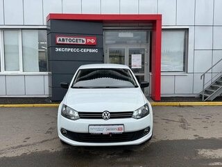 2015 Volkswagen Polo V, белый, 687722 рублей, вид 2
